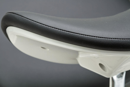 Chairmicro JG-1 – стул для работы с микроскопом