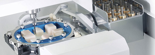 ROLAND DWX-52D - стоматологический фрезерный станок